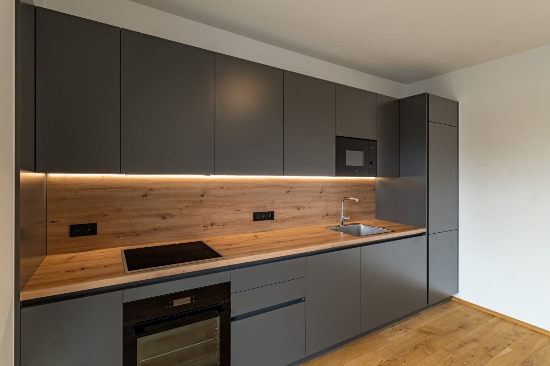 Predaj bytu 2-izbový 62 m², Sokolova, Praha, Praha Predaj bytu 2-izbový 62 m², Sokolova, Praha, Praha