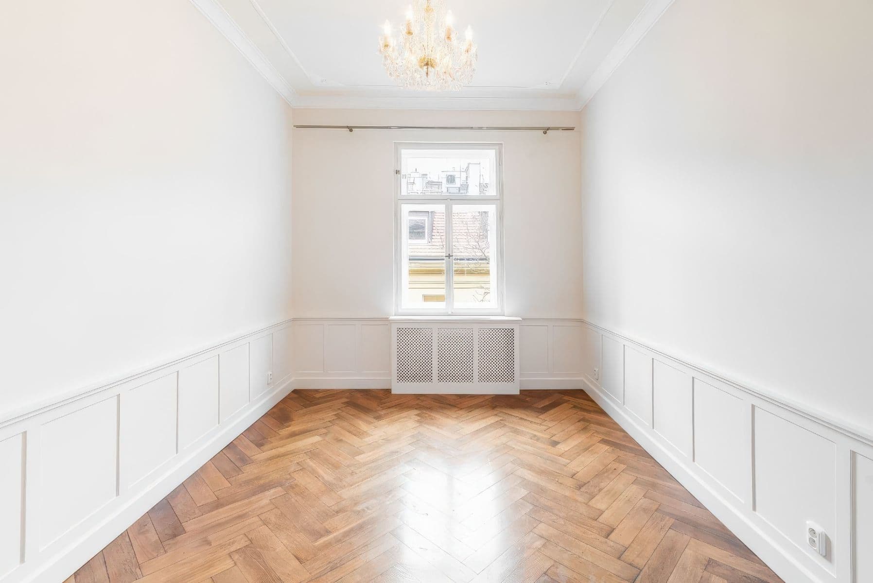 Prenájom bytu 4-izbový 110 m², Vojtěšská, Praha, Praha Prenájom bytu 4-izbový 110 m², Vojtěšská, Praha, Praha