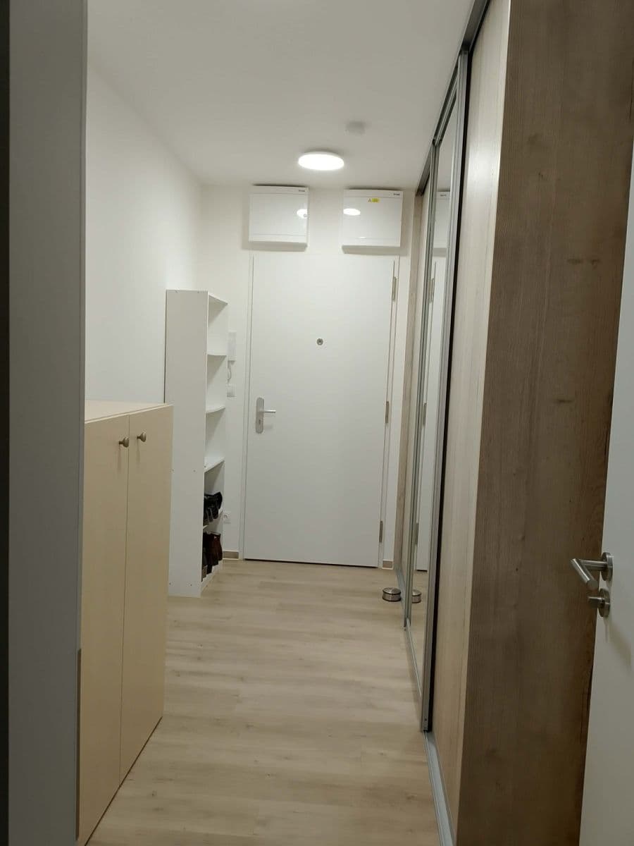 Predaj bytu 2-izbový 51 m², Záhoří, Kuřim, Jihomoravský kraj Predaj bytu 2-izbový 51 m², Záhoří, Kuřim, Jihomoravský kraj