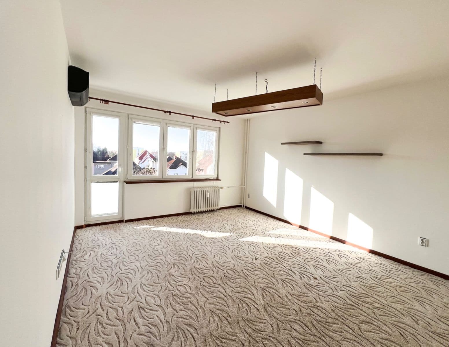 Prenájom bytu 3-izbový 56 m², Ječná, Hradec Králové, Královéhradecký kraj Prenájom bytu 3-izbový 56 m², Ječná, Hradec Králové, Královéhradecký kraj