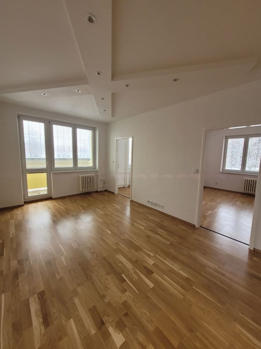 Predaj bytu 4-izbový 72 m², Žilinská, Ostrava, Moravskoslezský kraj Predaj bytu 4-izbový 72 m², Žilinská, Ostrava, Moravskoslezský kraj