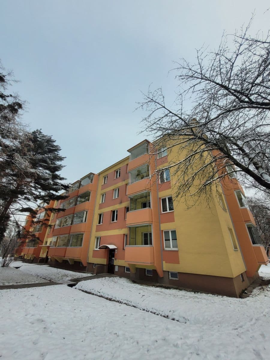 Predaj bytu 4-izbový 72 m², Žilinská, Ostrava, Moravskoslezský kraj Predaj bytu 4-izbový 72 m², Žilinská, Ostrava, Moravskoslezský kraj