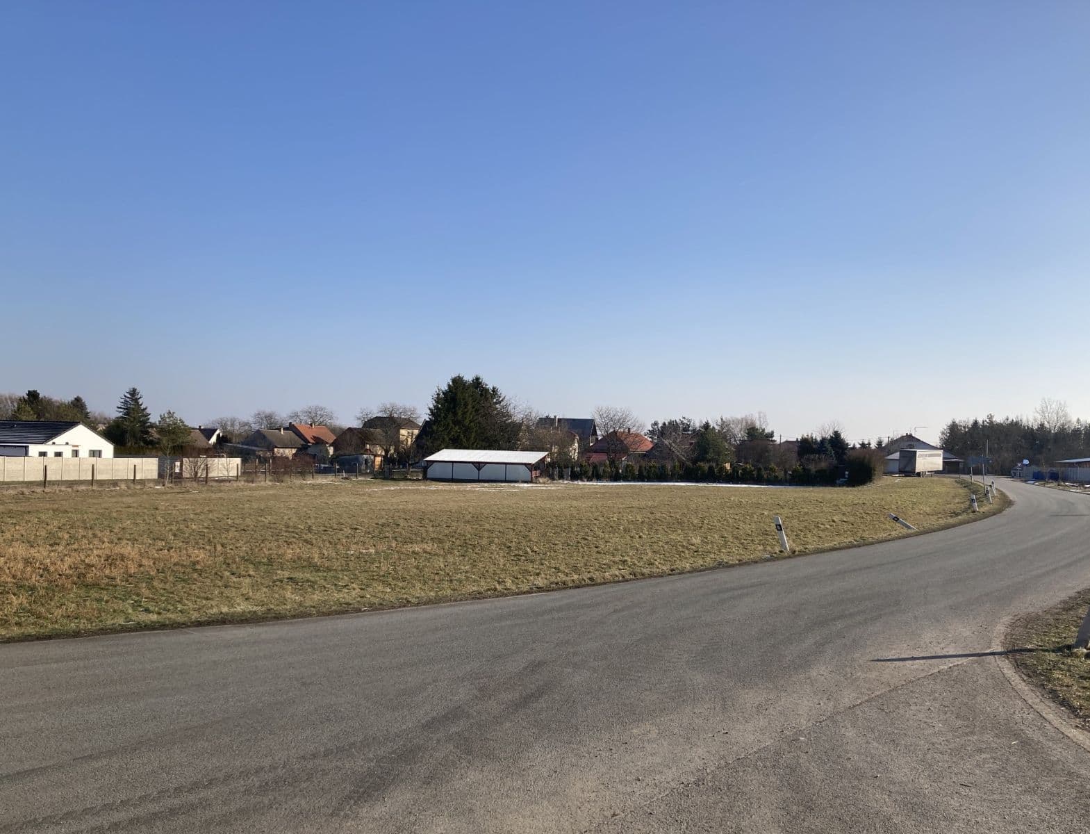 Predaj pozemku 3.300 m², Žiželice, Středočeský kraj Predaj pozemku 3.300 m², Žiželice, Středočeský kraj