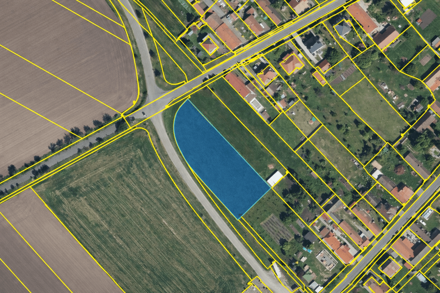 Predaj pozemku 3.300 m², Žiželice, Středočeský kraj Predaj pozemku 3.300 m², Žiželice, Středočeský kraj