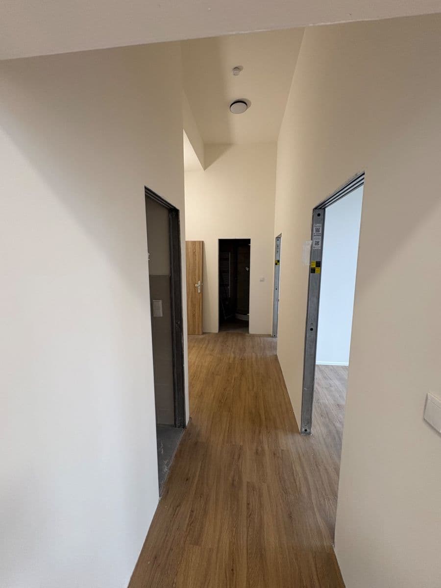 Prenájom bytu 3-izbový 62 m², Revoluční, Žďár nad Sázavou, Kraj Vysočina Prenájom bytu 3-izbový 62 m², Revoluční, Žďár nad Sázavou, Kraj Vysočina