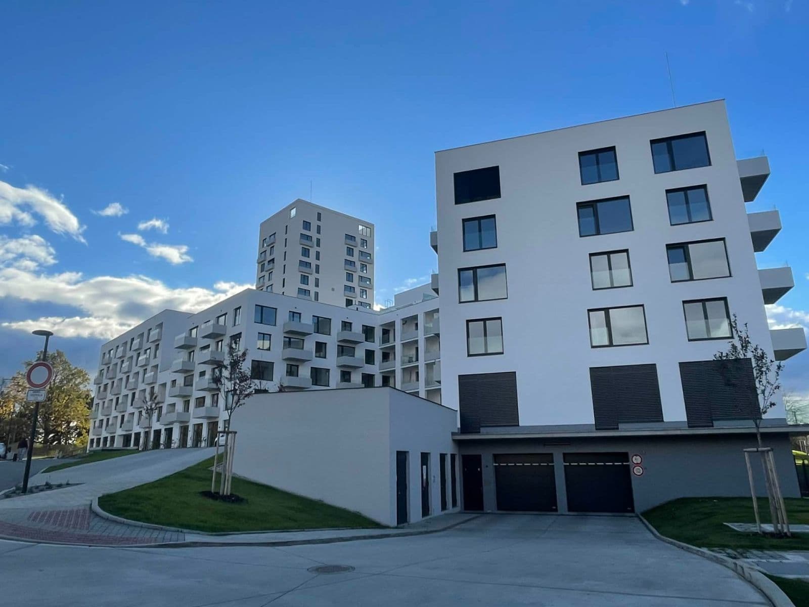 Prenájom garáže 13 m², třída Generála Píky, Brno, Jihomoravský kraj Prenájom garáže 13 m², třída Generála Píky, Brno, Jihomoravský kraj