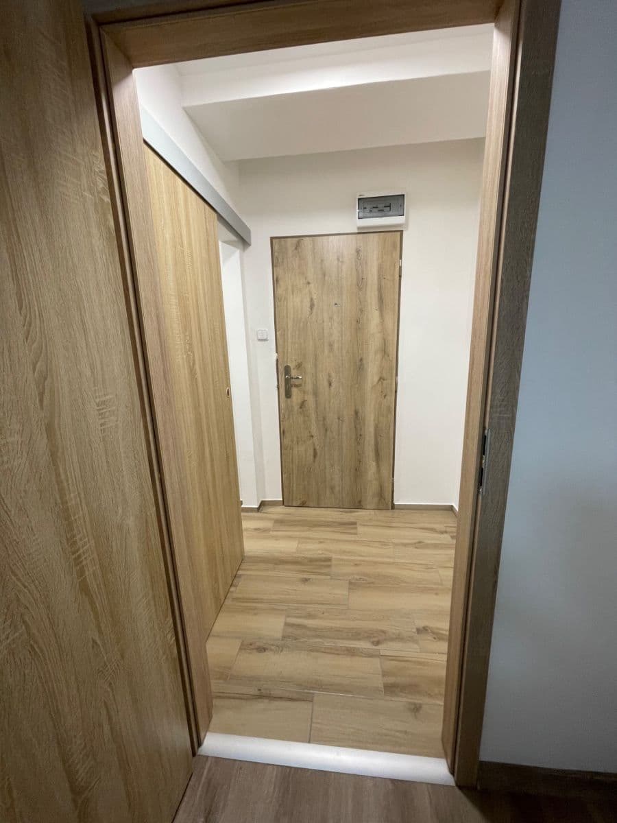 Prenájom bytu 1-izbový 21 m², Sokolská třída, Ostrava, Moravskoslezský kraj Prenájom bytu 1-izbový 21 m², Sokolská třída, Ostrava, Moravskoslezský kraj