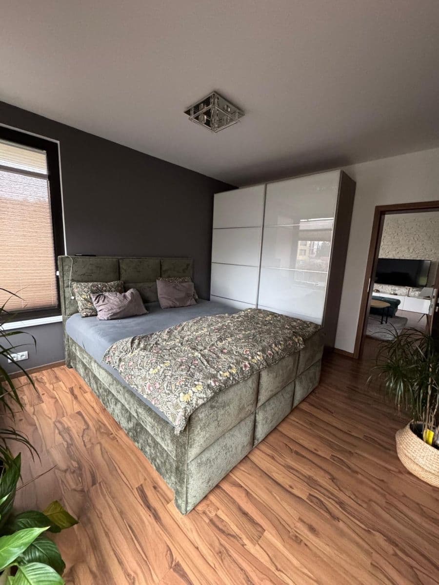 Prenájom bytu 2-izbový 53 m², Sousedíkova, Praha, Praha Prenájom bytu 2-izbový 53 m², Sousedíkova, Praha, Praha