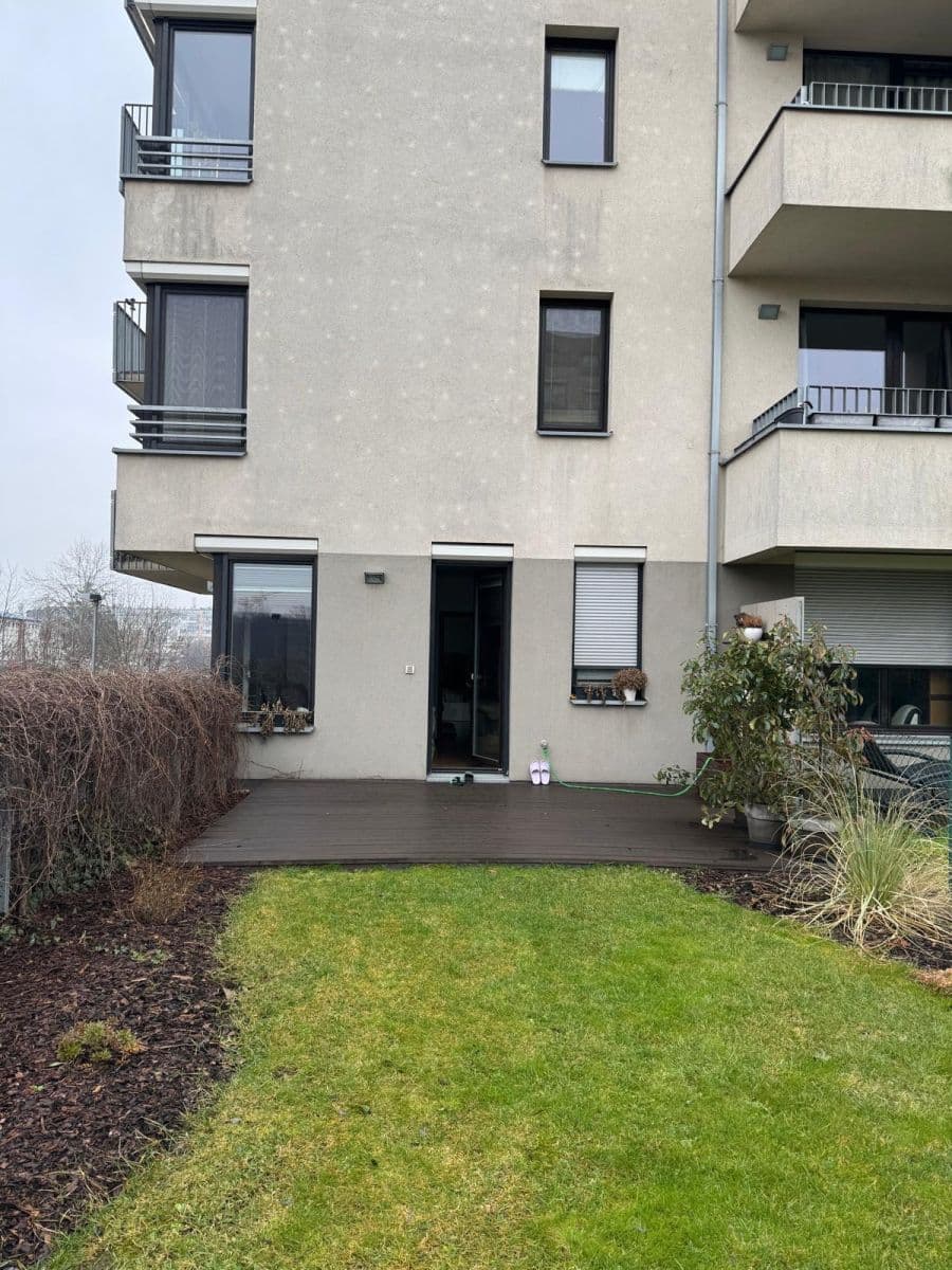 Prenájom bytu 2-izbový 53 m², Sousedíkova, Praha, Praha Prenájom bytu 2-izbový 53 m², Sousedíkova, Praha, Praha