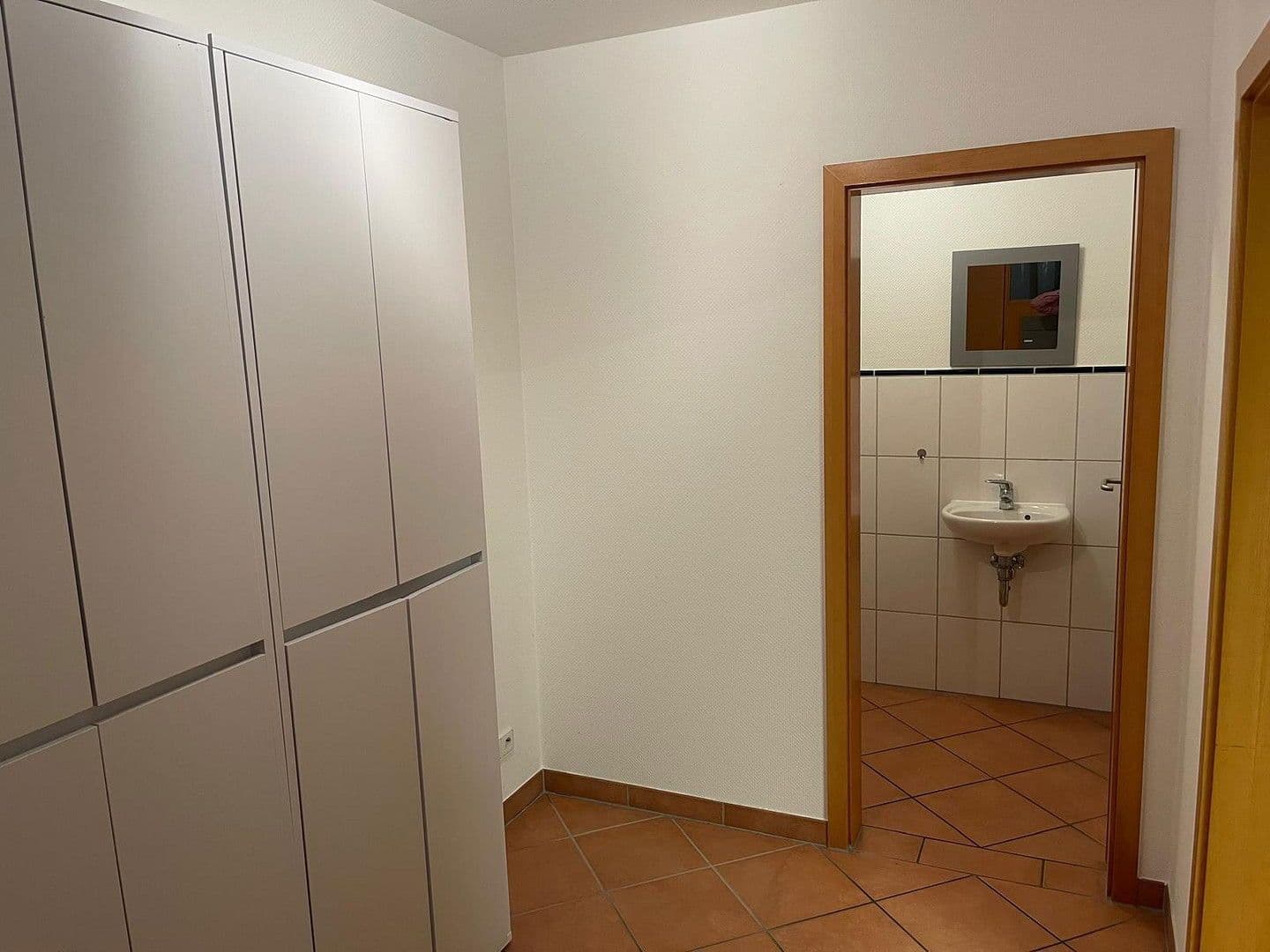 Prenájom kancelárie 8 m², Eberstaler Str, 26, Ingelfingen, Bádensko-Wurttembersko Prenájom kancelárie 8 m², Eberstaler Str, 26, Ingelfingen, Bádensko-Wurttembersko