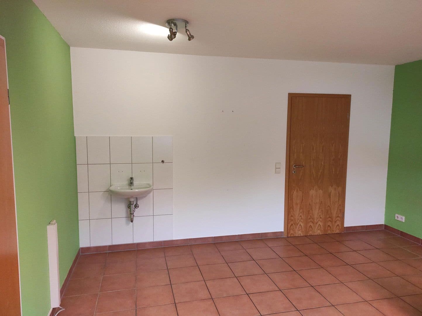 Prenájom kancelárie 8 m², Eberstaler Str, 26, Ingelfingen, Bádensko-Wurttembersko Prenájom kancelárie 8 m², Eberstaler Str, 26, Ingelfingen, Bádensko-Wurttembersko