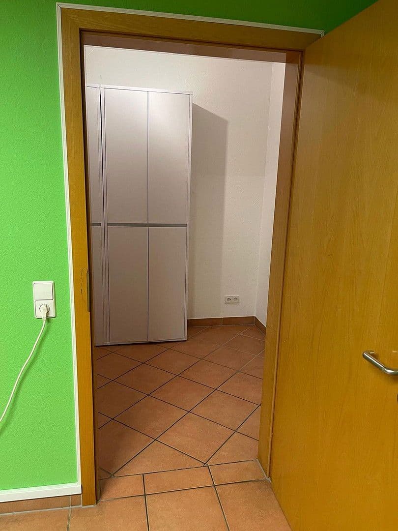 Prenájom kancelárie 8 m², Eberstaler Str, 26, Ingelfingen, Bádensko-Wurttembersko Prenájom kancelárie 8 m², Eberstaler Str, 26, Ingelfingen, Bádensko-Wurttembersko