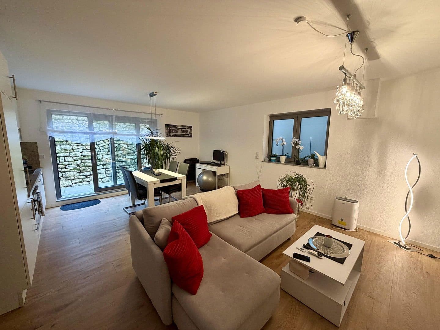 Prenájom bytu 2-izbový 64 m², Griesheim, Hesensko Prenájom bytu 2-izbový 64 m², Griesheim, Hesensko