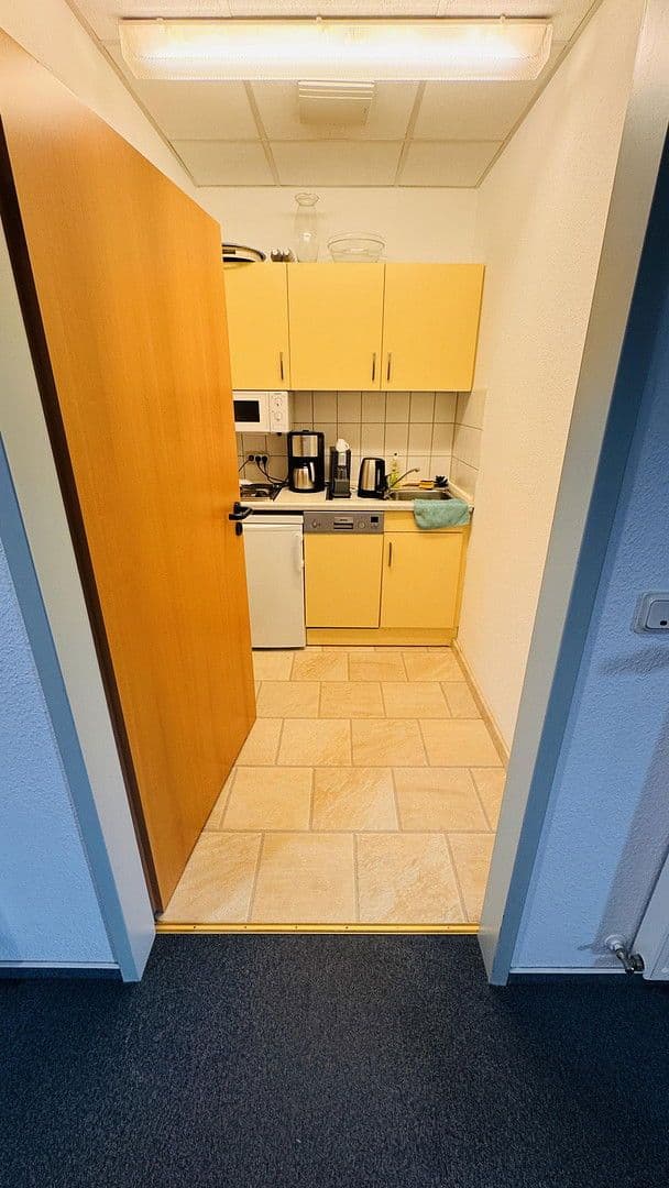 Prenájom kancelárie 173 m², Marienstr. 4, Neustrelitz, Meklenbursko-Predpomoransko Prenájom kancelárie 173 m², Marienstr. 4, Neustrelitz, Meklenbursko-Predpomoransko