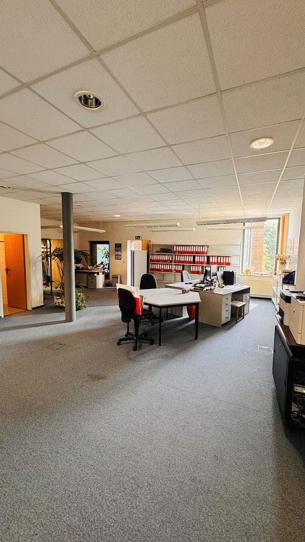 Prenájom kancelárie 173 m², Marienstr. 4, Neustrelitz, Meklenbursko-Predpomoransko Prenájom kancelárie 173 m², Marienstr. 4, Neustrelitz, Meklenbursko-Predpomoransko