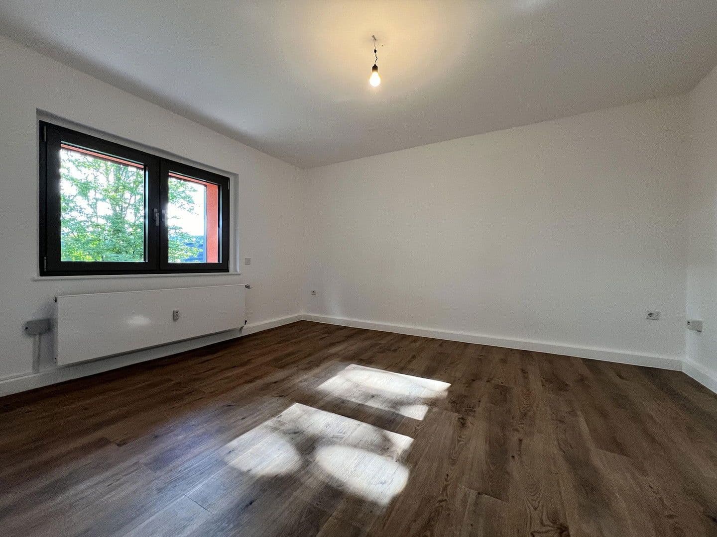 Prenájom bytu 3-izbový 100 m², Wetter (Ruhr), Severné Porýnie - Westfálsko Prenájom bytu 3-izbový 100 m², Wetter (Ruhr), Severné Porýnie - Westfálsko