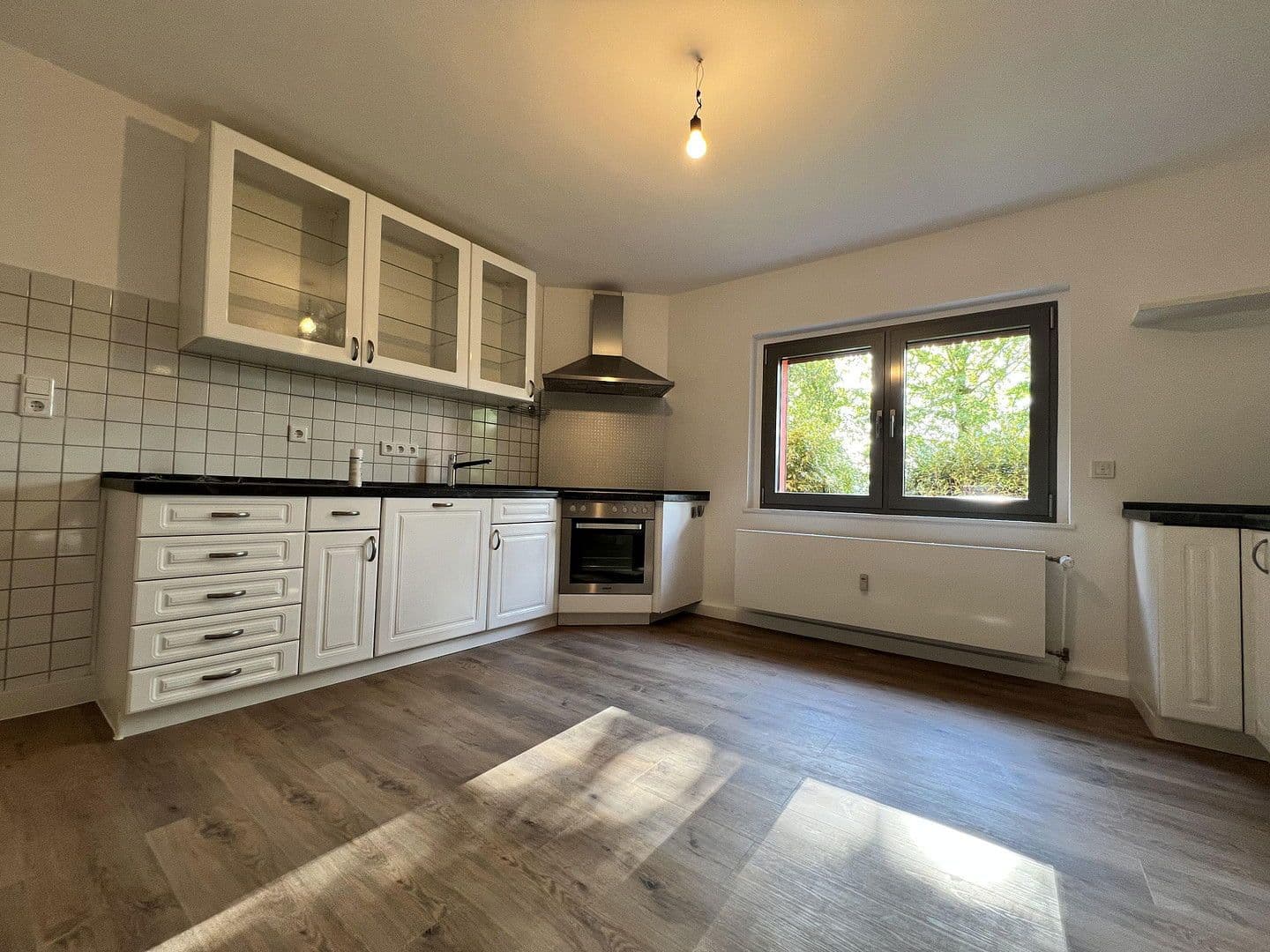 Prenájom bytu 3-izbový 100 m², Wetter (Ruhr), Severné Porýnie - Westfálsko Prenájom bytu 3-izbový 100 m², Wetter (Ruhr), Severné Porýnie - Westfálsko