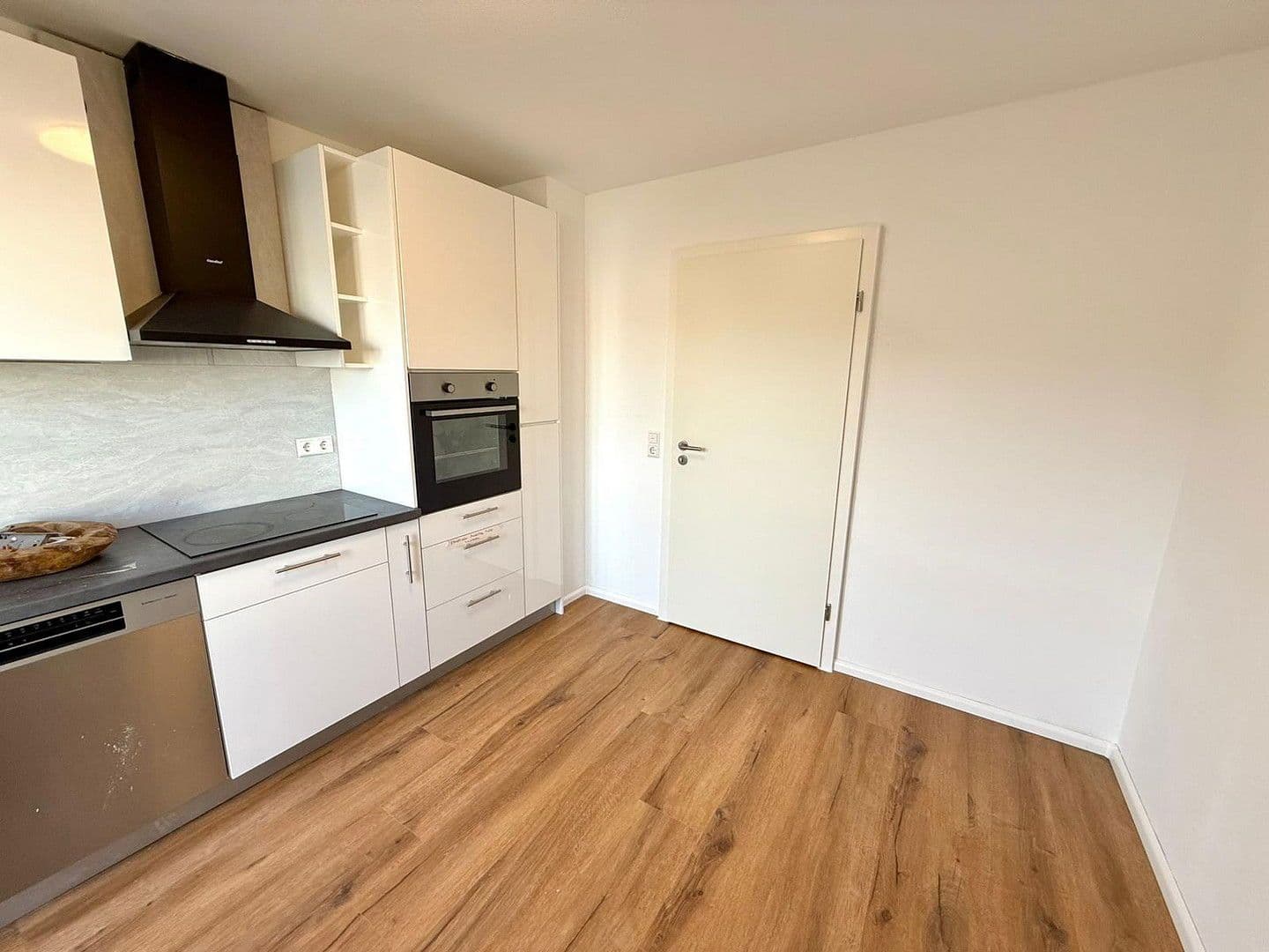 Prenájom bytu 3-izbový 93 m², Friedrichstraße 13, Rheinfelden (Baden), Bádensko-Wurttembersko Prenájom bytu 3-izbový 93 m², Friedrichstraße 13, Rheinfelden (Baden), Bádensko-Wurttembersko