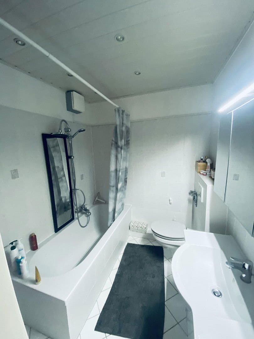 Prenájom bytu 3-izbový 68 m², Pinneberger Straße 55a, Wedel, Šlezvicko-Holštajnsko Prenájom bytu 3-izbový 68 m², Pinneberger Straße 55a, Wedel, Šlezvicko-Holštajnsko