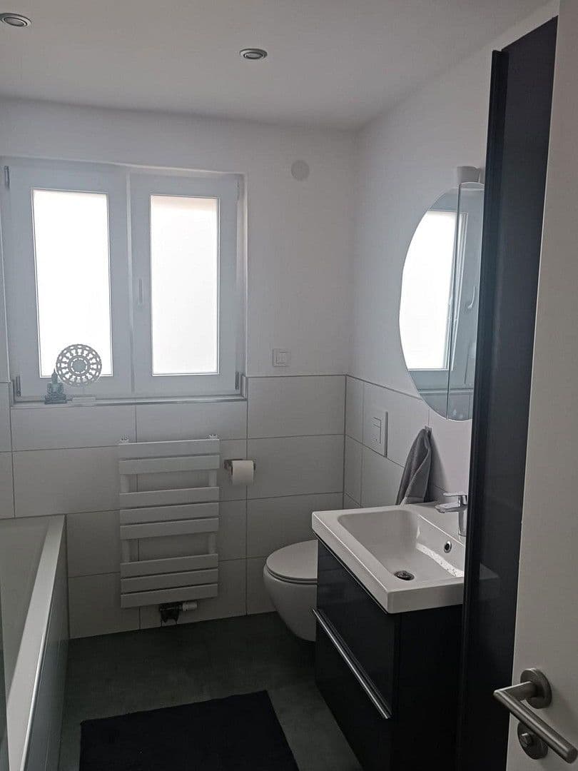 Predaj bytu 4-izbový 87 m², Östringen, Bádensko-Wurttembersko Predaj bytu 4-izbový 87 m², Östringen, Bádensko-Wurttembersko