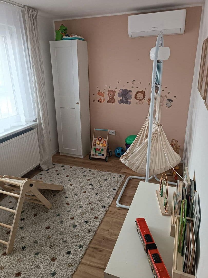 Predaj bytu 4-izbový 87 m², Östringen, Bádensko-Wurttembersko Predaj bytu 4-izbový 87 m², Östringen, Bádensko-Wurttembersko