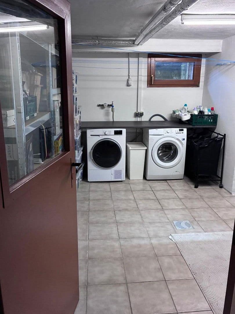 Predaj bytu 4-izbový 87 m², Östringen, Bádensko-Wurttembersko Predaj bytu 4-izbový 87 m², Östringen, Bádensko-Wurttembersko