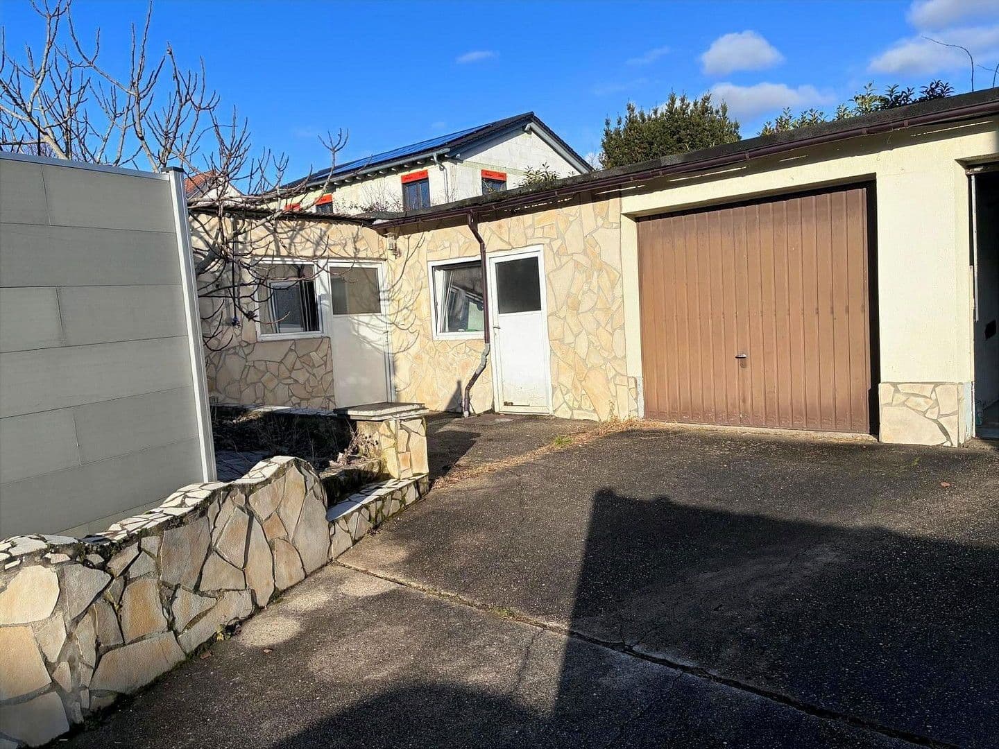 Predaj bytu 4-izbový 87 m², Östringen, Bádensko-Wurttembersko Predaj bytu 4-izbový 87 m², Östringen, Bádensko-Wurttembersko