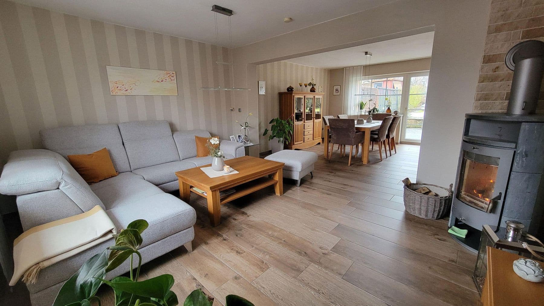 Predaj domu 117 m², pozemek 550 m², Helmstedt, Dolné Sasko Predaj domu 117 m², pozemek 550 m², Helmstedt, Dolné Sasko