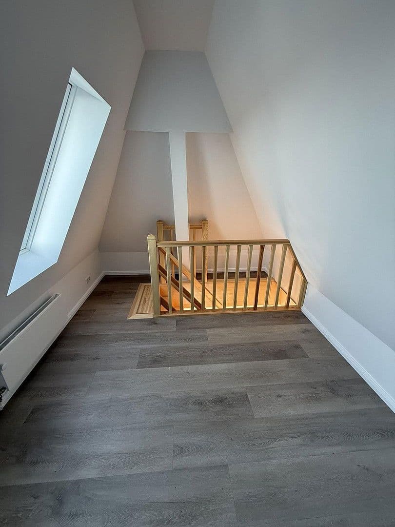 Prenájom bytu 2-izbový 80 m², Berlin, Berlín Prenájom bytu 2-izbový 80 m², Berlin, Berlín