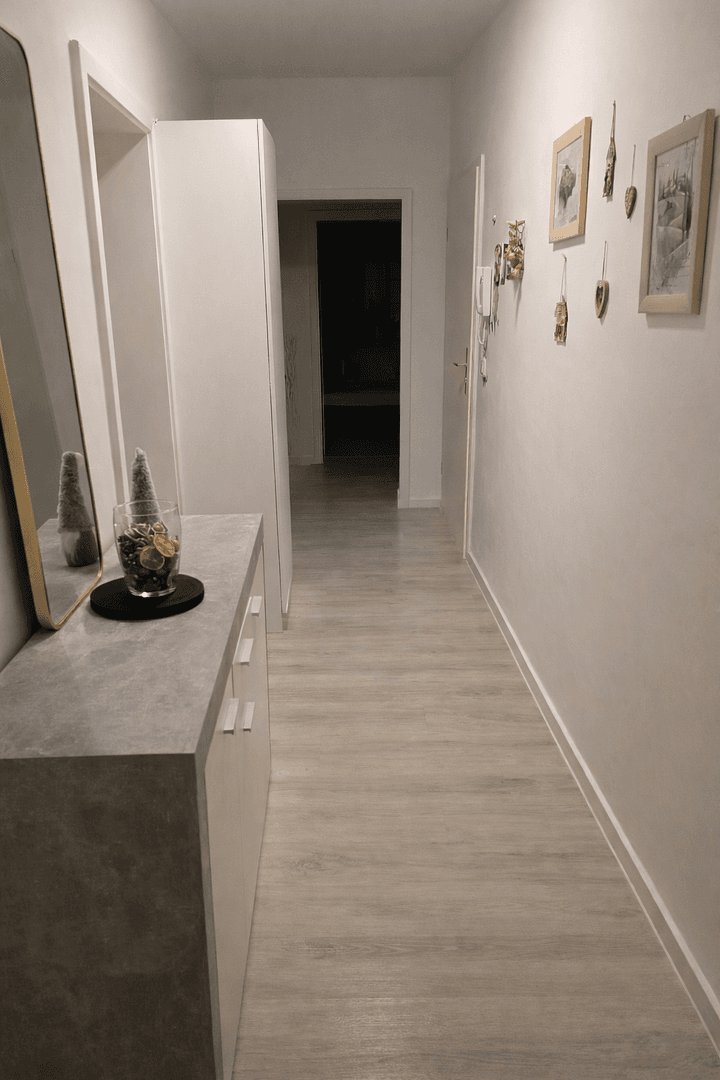 Prenájom bytu 5-izbový 114 m², Geußnitzer Str. 7, Zeitz, Sasko-Anhaltsko Prenájom bytu 5-izbový 114 m², Geußnitzer Str. 7, Zeitz, Sasko-Anhaltsko