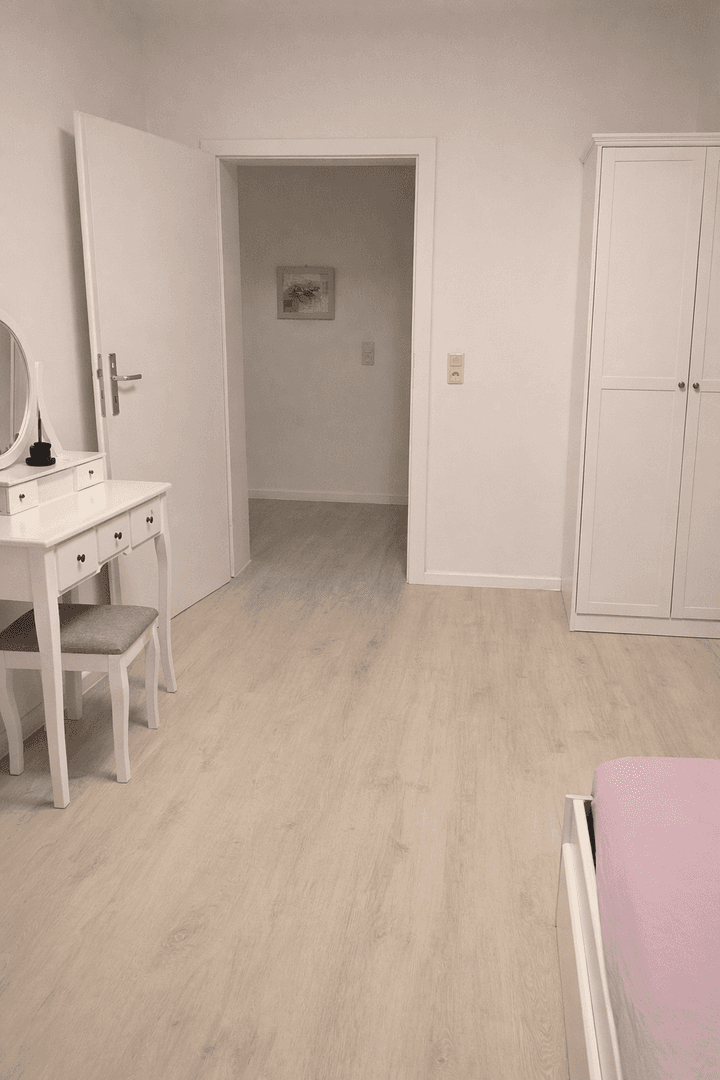 Prenájom bytu 5-izbový 114 m², Geußnitzer Str. 7, Zeitz, Sasko-Anhaltsko Prenájom bytu 5-izbový 114 m², Geußnitzer Str. 7, Zeitz, Sasko-Anhaltsko