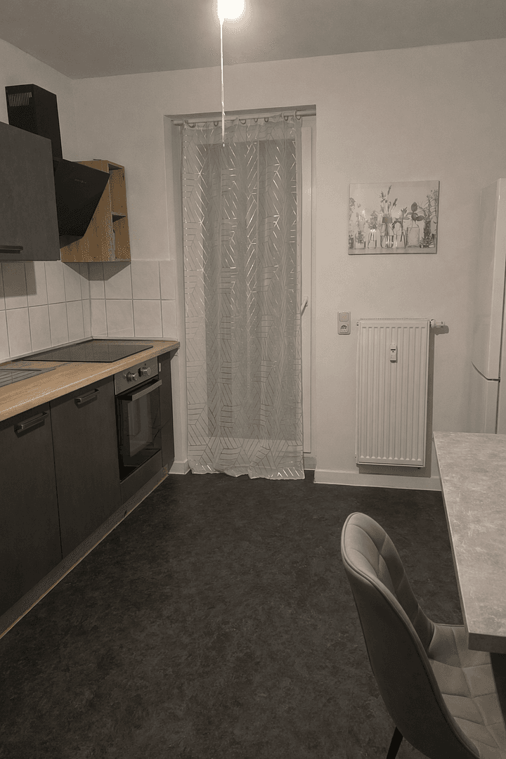 Prenájom bytu 5-izbový 114 m², Geußnitzer Str. 7, Zeitz, Sasko-Anhaltsko Prenájom bytu 5-izbový 114 m², Geußnitzer Str. 7, Zeitz, Sasko-Anhaltsko