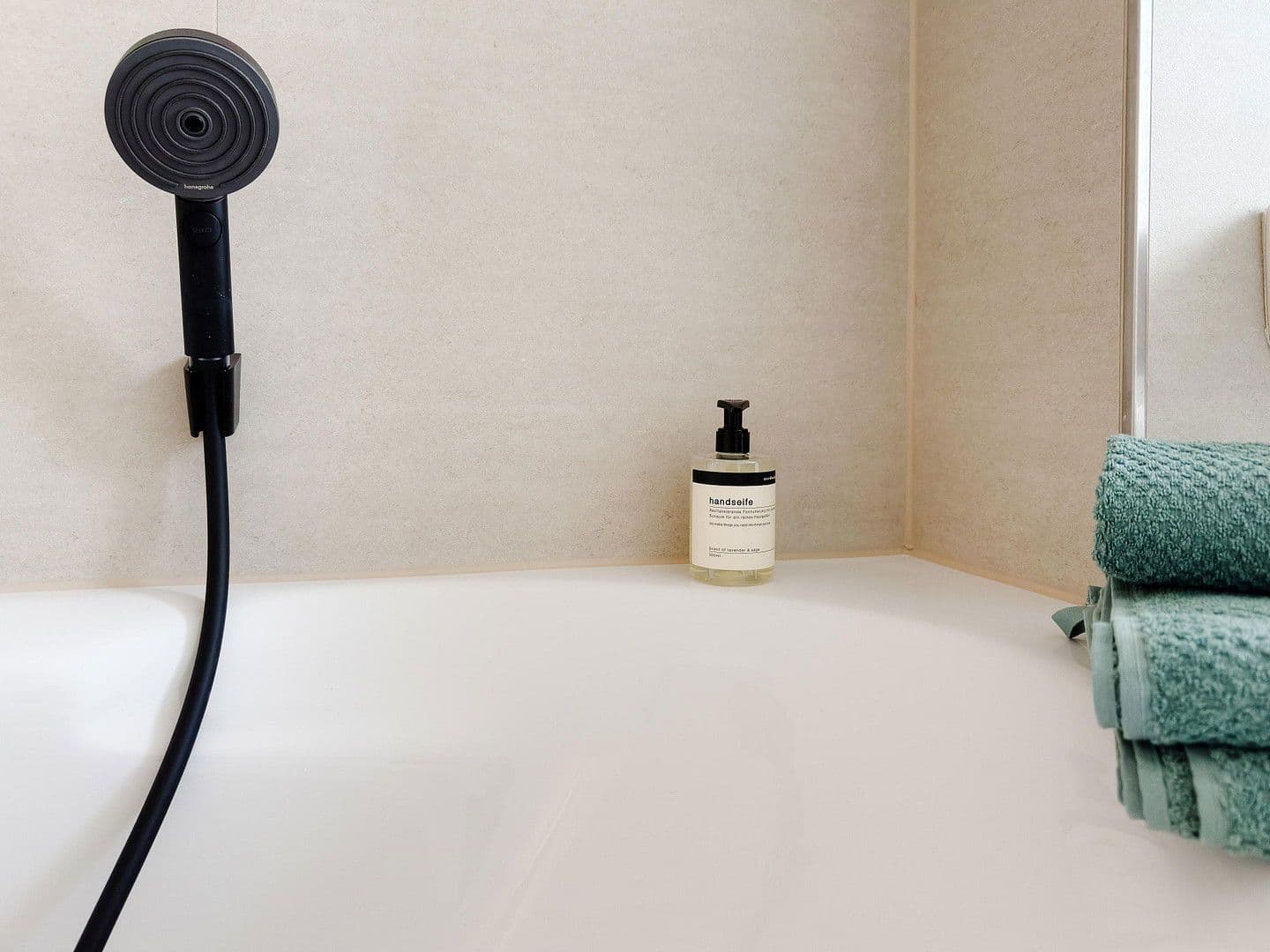 Predaj bytu 3-izbový 74 m², Kelkheim (Taunus), Hesensko Predaj bytu 3-izbový 74 m², Kelkheim (Taunus), Hesensko