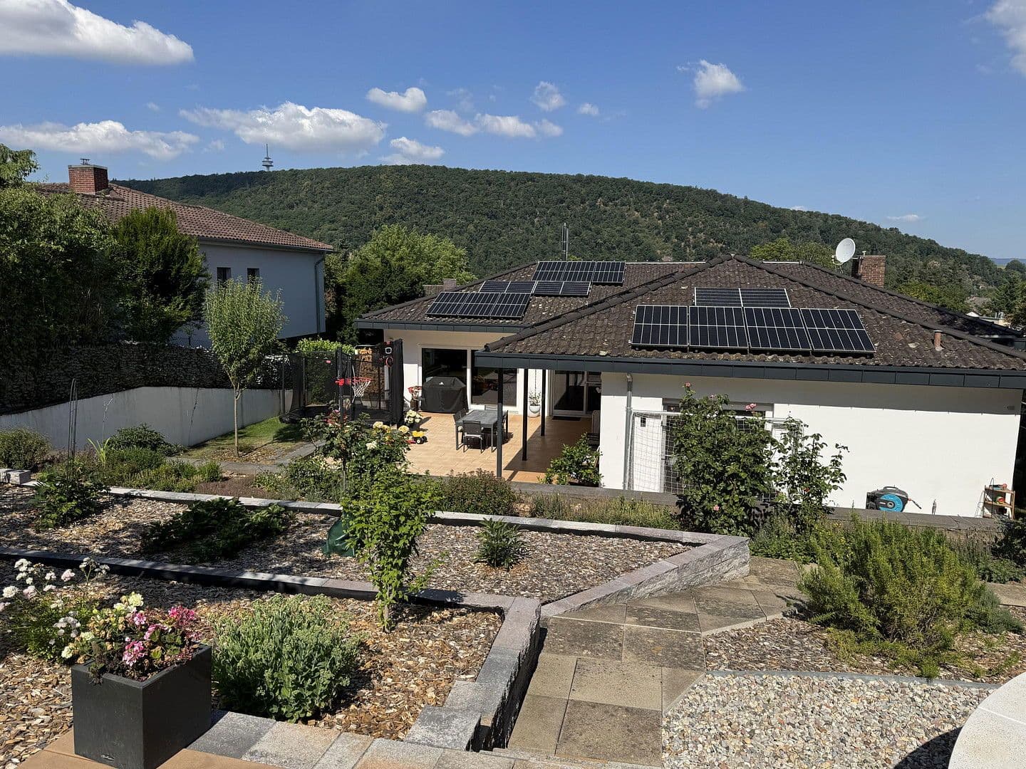 Predaj domu 257 m², pozemek 1.054 m², Bad Kreuznach, Porýnie-Falcko Predaj domu 257 m², pozemek 1.054 m², Bad Kreuznach, Porýnie-Falcko