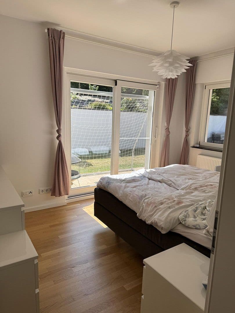 Predaj domu 257 m², pozemek 1.054 m², Bad Kreuznach, Porýnie-Falcko Predaj domu 257 m², pozemek 1.054 m², Bad Kreuznach, Porýnie-Falcko