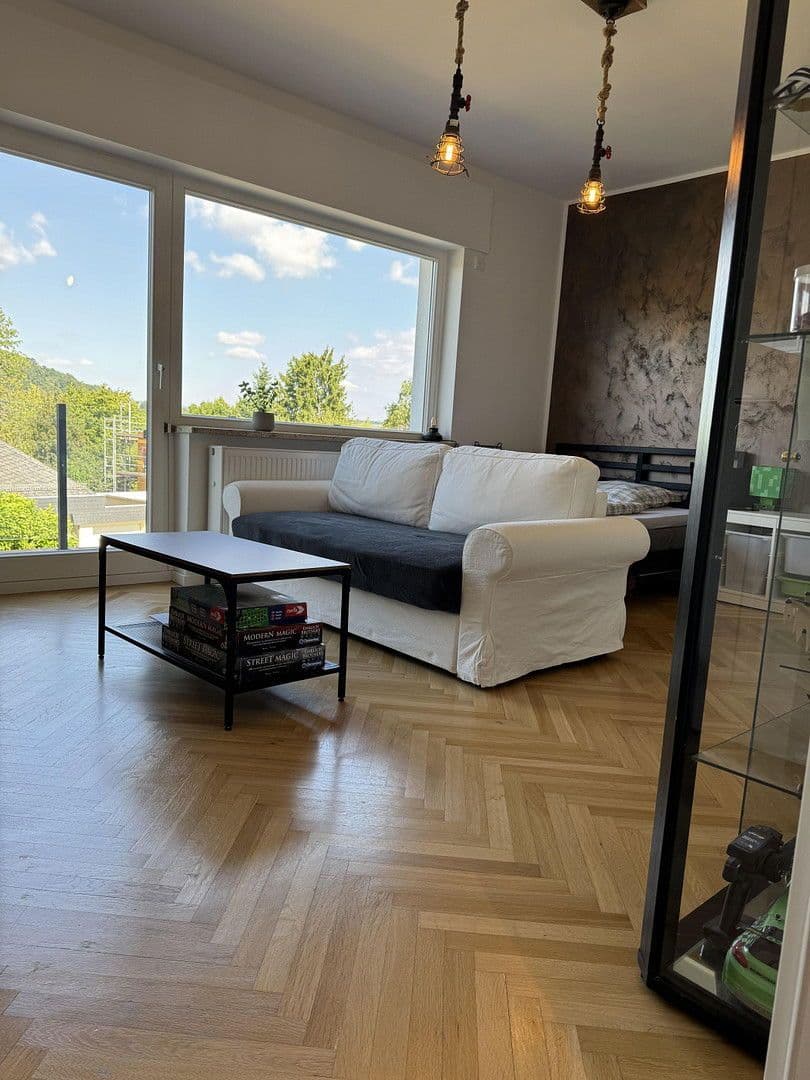 Predaj domu 257 m², pozemek 1.054 m², Bad Kreuznach, Porýnie-Falcko Predaj domu 257 m², pozemek 1.054 m², Bad Kreuznach, Porýnie-Falcko