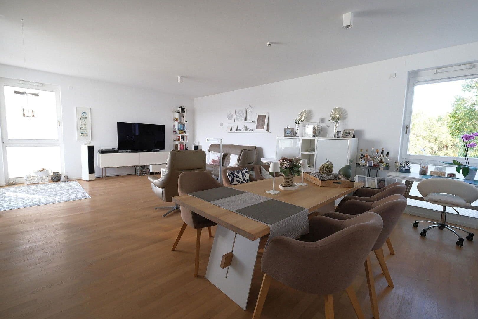 Predaj bytu 3-izbový 121 m², Berlin, Berlín Predaj bytu 3-izbový 121 m², Berlin, Berlín