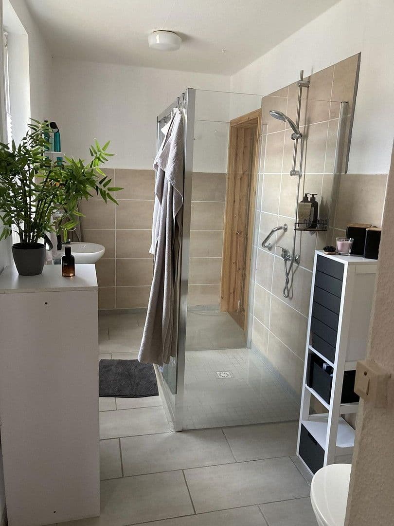 Prenájom domu 88 m², pozemek 380 m², Neue Straße 24, Bergen an der Dumme, Dolné Sasko Prenájom domu 88 m², pozemek 380 m², Neue Straße 24, Bergen an der Dumme, Dolné Sasko