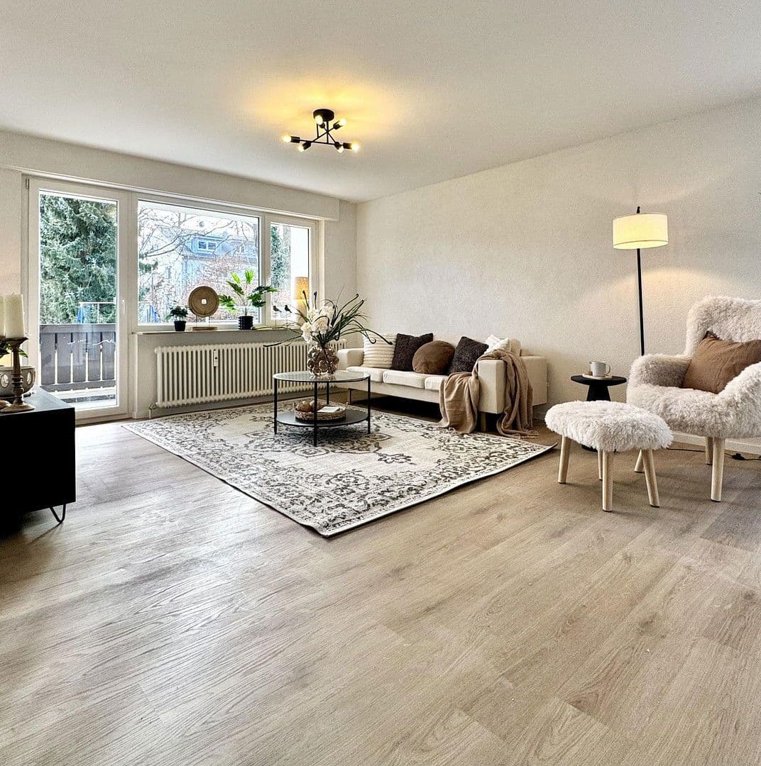 Predaj bytu 4-izbový 94 m², Sindelfingen, Bádensko-Wurttembersko Predaj bytu 4-izbový 94 m², Sindelfingen, Bádensko-Wurttembersko