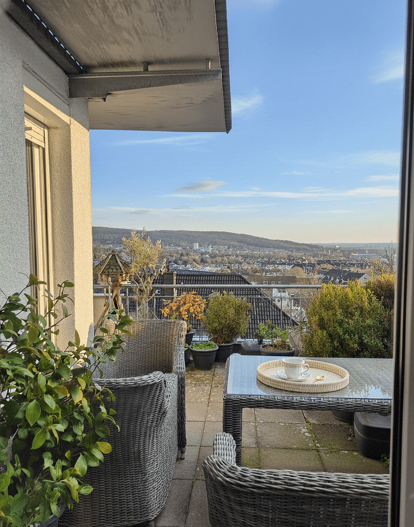 Predaj domu 302 m², pozemek 388 m², Koblenz, Porýnie-Falcko Predaj domu 302 m², pozemek 388 m², Koblenz, Porýnie-Falcko