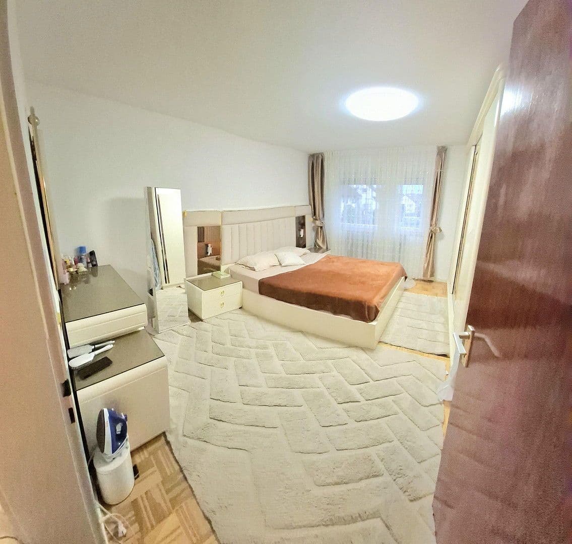 Predaj bytu 4-izbový 101 m², Winnenden, Bádensko-Wurttembersko Predaj bytu 4-izbový 101 m², Winnenden, Bádensko-Wurttembersko