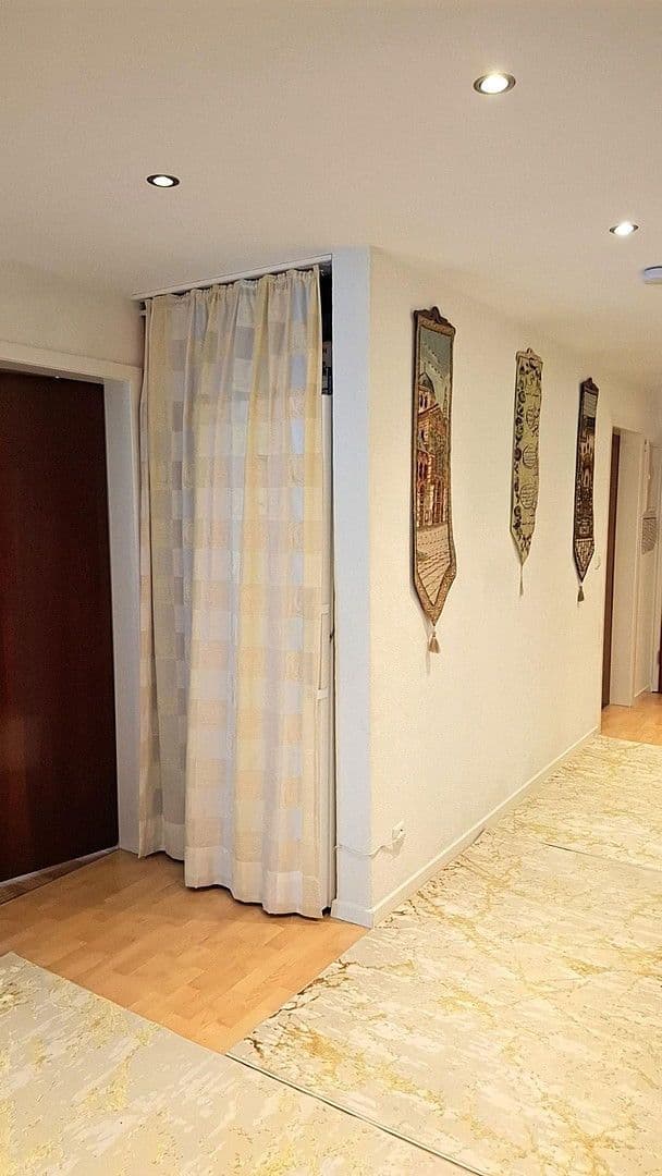 Predaj bytu 4-izbový 101 m², Winnenden, Bádensko-Wurttembersko Predaj bytu 4-izbový 101 m², Winnenden, Bádensko-Wurttembersko