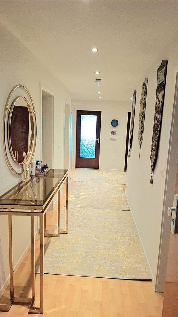 Predaj bytu 4-izbový 101 m², Winnenden, Bádensko-Wurttembersko Predaj bytu 4-izbový 101 m², Winnenden, Bádensko-Wurttembersko