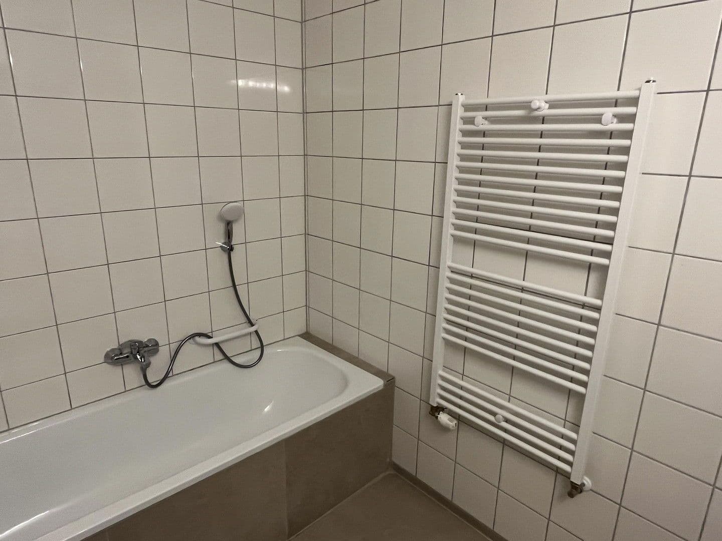 Prenájom kancelárie 85 m², Bachofengasse 4, Wien, Viedeň Prenájom kancelárie 85 m², Bachofengasse 4, Wien, Viedeň