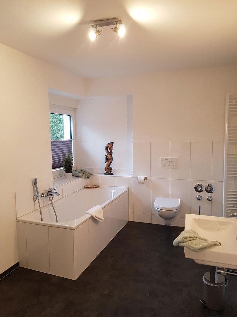 Predaj domu 365 m², pozemek 218 m², Jakobusstraße 16, Meschede, Severné Porýnie - Westfálsko Predaj domu 365 m², pozemek 218 m², Jakobusstraße 16, Meschede, Severné Porýnie - Westfálsko