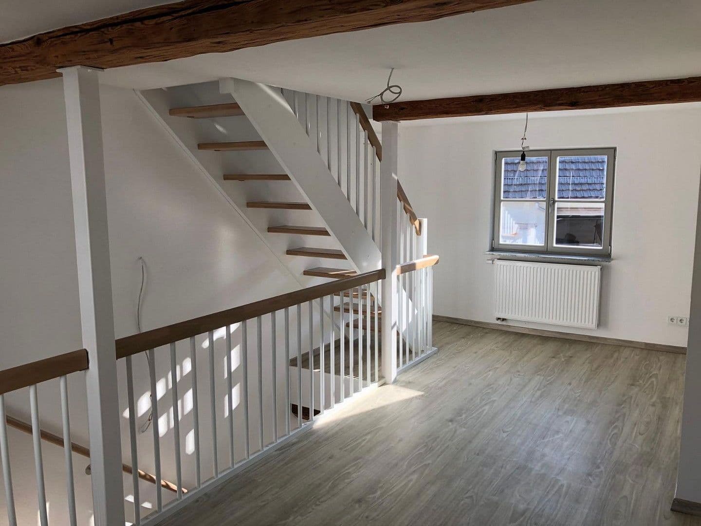 Prenájom domu 135 m², pozemek 45 m², Flörsheim, Hesensko Prenájom domu 135 m², pozemek 45 m², Flörsheim, Hesensko