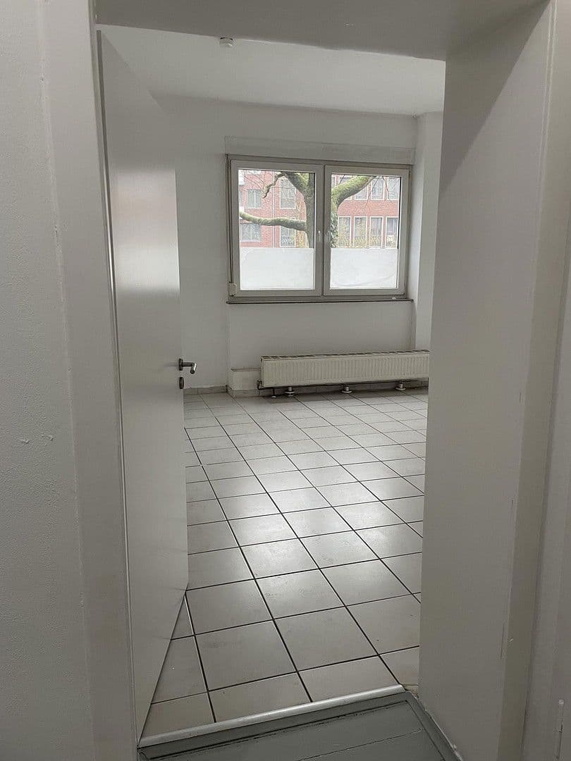Prenájom bytu 4-izbový 80 m², Frankenstrasse 2, Dortmund, Severné Porýnie - Westfálsko Prenájom bytu 4-izbový 80 m², Frankenstrasse 2, Dortmund, Severné Porýnie - Westfálsko