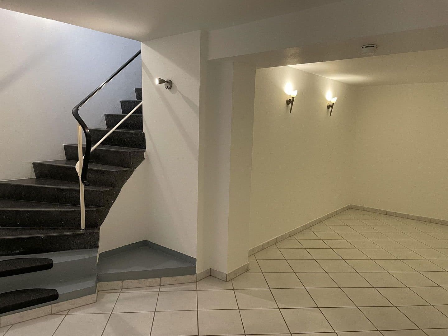 Prenájom bytu 4-izbový 80 m², Frankenstrasse 2, Dortmund, Severné Porýnie - Westfálsko Prenájom bytu 4-izbový 80 m², Frankenstrasse 2, Dortmund, Severné Porýnie - Westfálsko