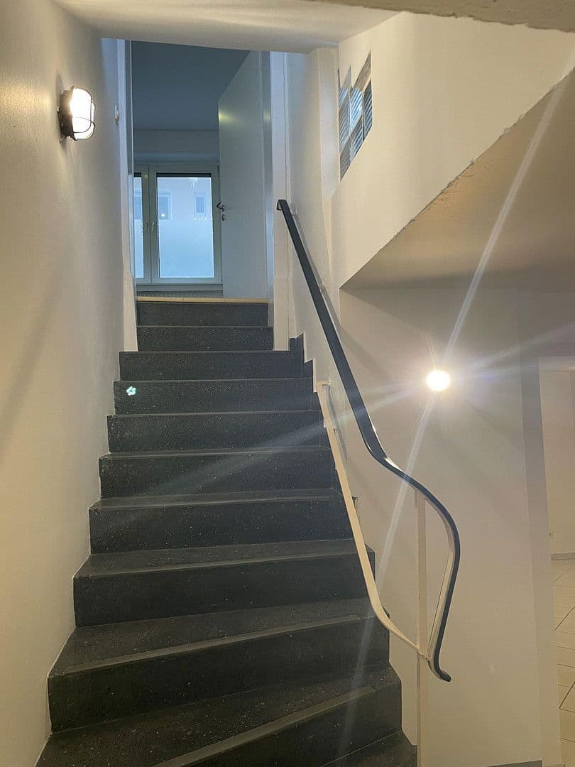 Prenájom bytu 4-izbový 80 m², Frankenstrasse 2, Dortmund, Severné Porýnie - Westfálsko Prenájom bytu 4-izbový 80 m², Frankenstrasse 2, Dortmund, Severné Porýnie - Westfálsko