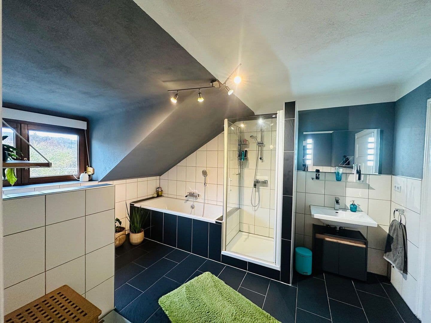 Prenájom domu 105 m², pozemek 1.100 m², Nalbach, Sársko Prenájom domu 105 m², pozemek 1.100 m², Nalbach, Sársko